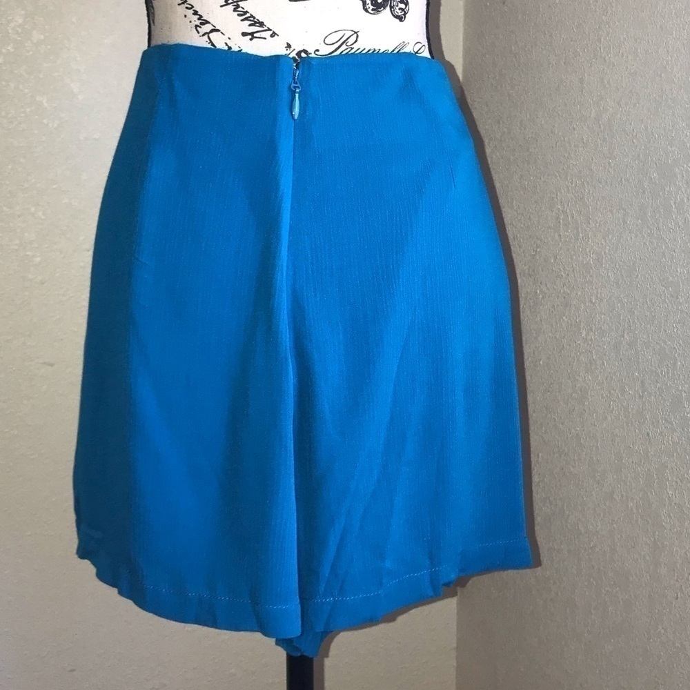 🌻Guess Chico Grommet shorts NWT size large - Picture 2 of 5